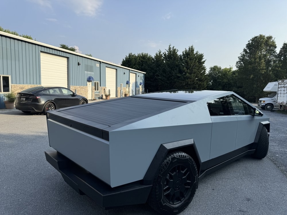 Tesla wrap Hollywood